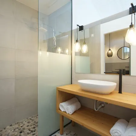 Alancia Apartmanhotel Számi