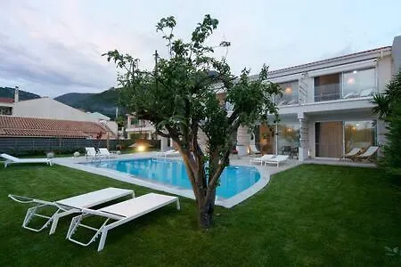 Alancia 3*